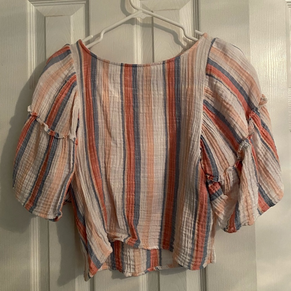 Women’s top - Picture 1 of 2